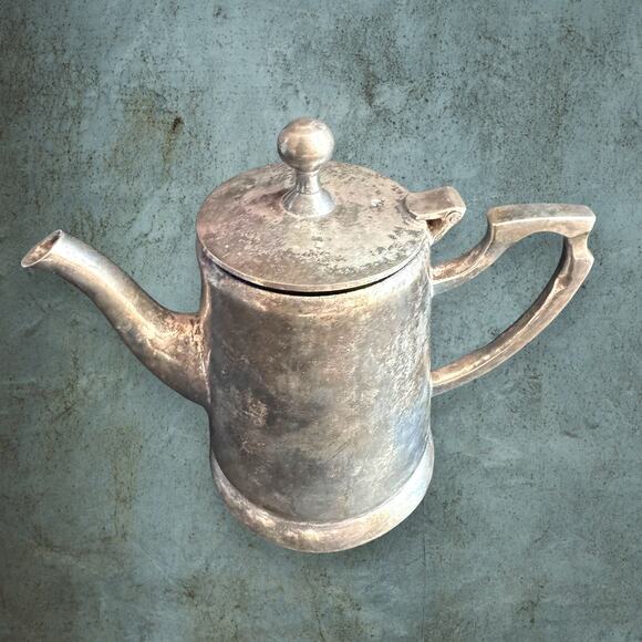Vintage Restoration Hardware Hotel Creamer Silver Plated Display Kitchen Coffee - Picture 1 of 7